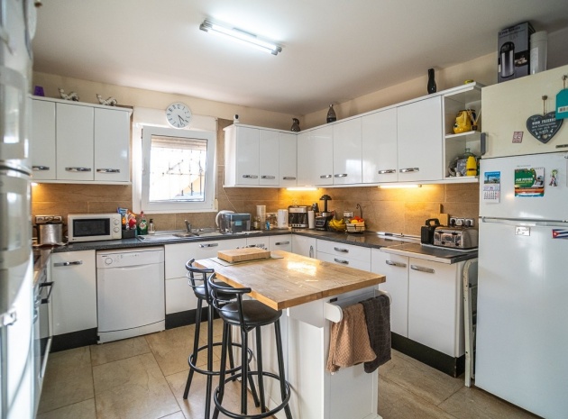 Resale - Villa - Torrevieja - Torrevieja Centro