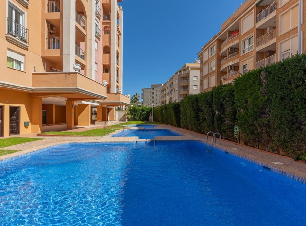 Resale - Apartment - Torrevieja - Playa De Los Locos