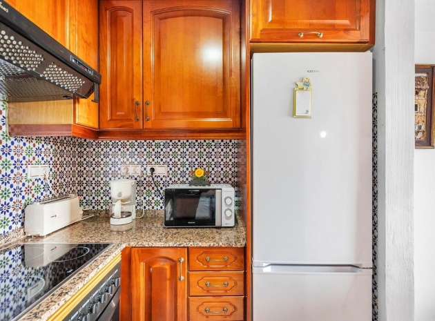 Resale - Apartment - Torrevieja - Playa De Los Locos