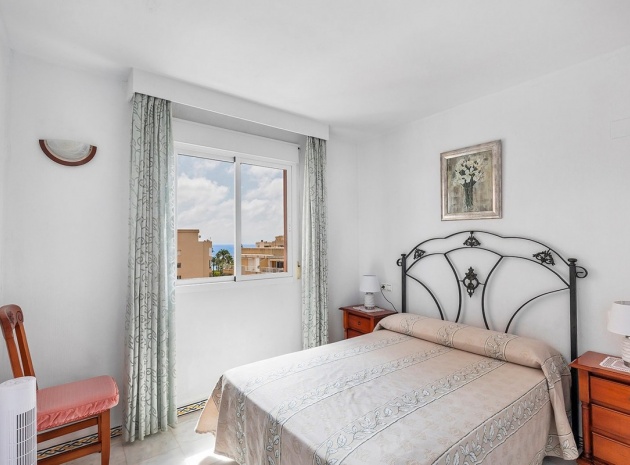 Resale - Apartment - Torrevieja - Playa De Los Locos