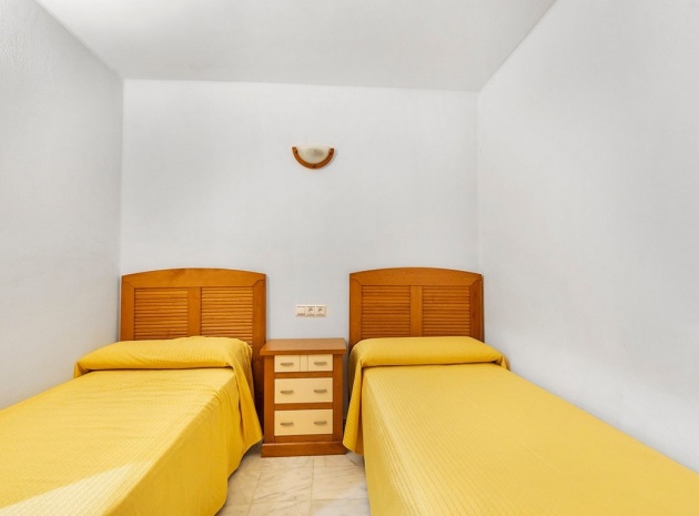 Resale - Apartment - Torrevieja - Playa De Los Locos