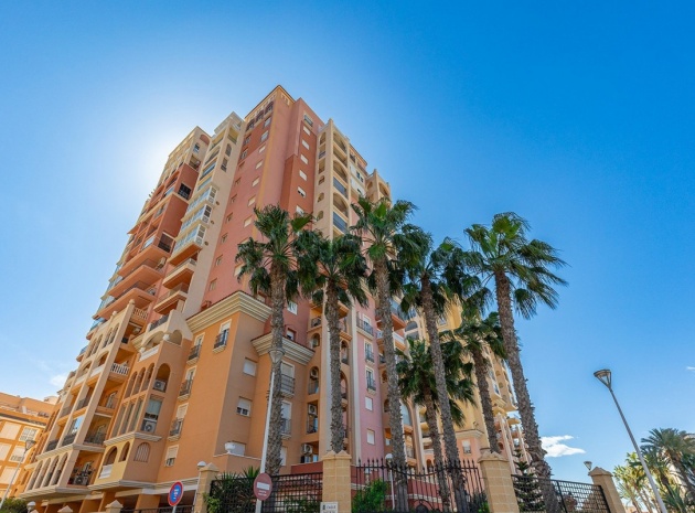 Resale - Apartment - Torrevieja - Playa De Los Locos