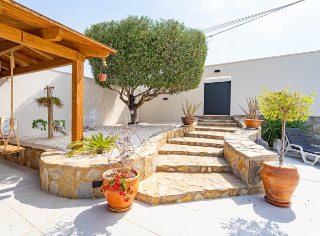 Resale - Villa - Orihuela - Villamartin
