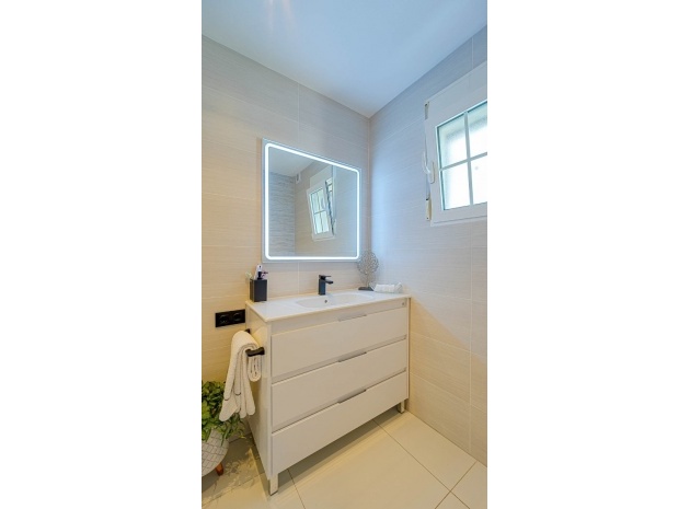 Resale - Villa - Orihuela - Villamartin