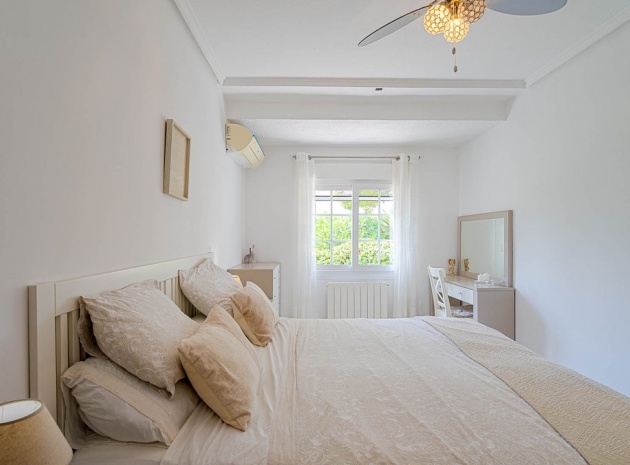 Resale - Villa - Orihuela - Villamartin
