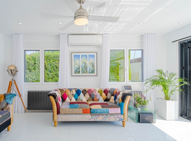 Resale - Villa - Orihuela - Villamartin