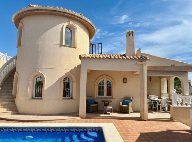 Resale - Villa - Orihuela - La Zenia
