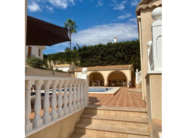 Resale - Villa - Orihuela - La Zenia