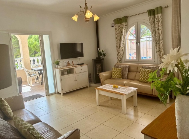 Resale - Villa - Orihuela - La Zenia