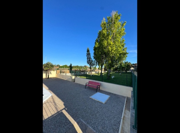 Resale - Villa - Torrevieja - Torrevieja Centro