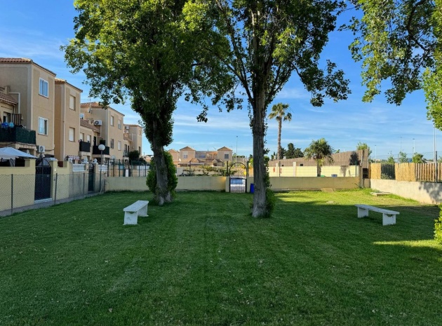 Resale - Villa - Torrevieja - Torrevieja Centro