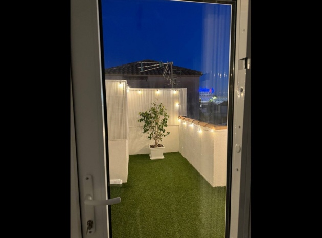 Resale - Villa - Torrevieja - Torrevieja Centro