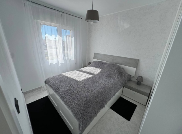Resale - Villa - Torrevieja - Torrevieja Centro