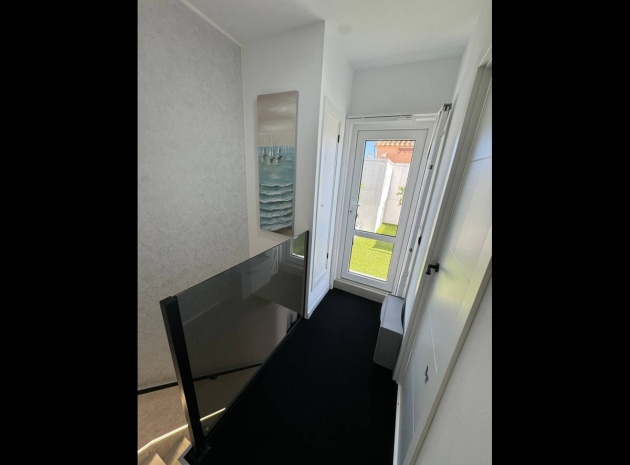 Resale - Villa - Torrevieja - Torrevieja Centro