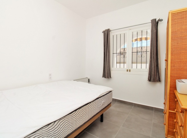 Resale - Bungalow - Villamartin - La Fuente