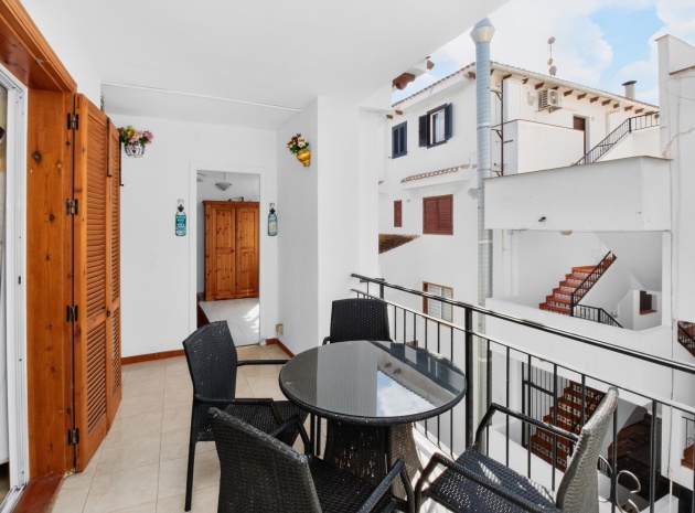 Resale - Apartment - Villamartin