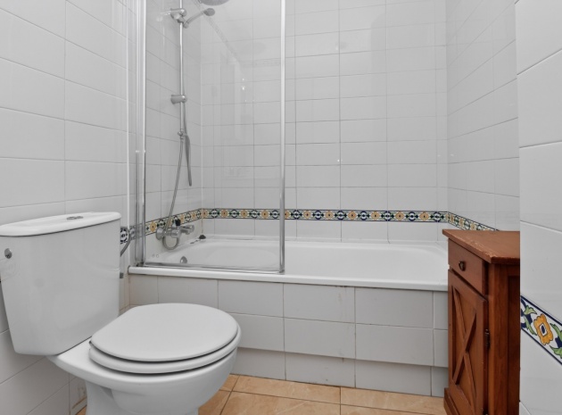 Resale - Apartment - Villamartin