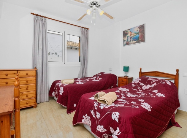 Resale - Apartment - Villamartin