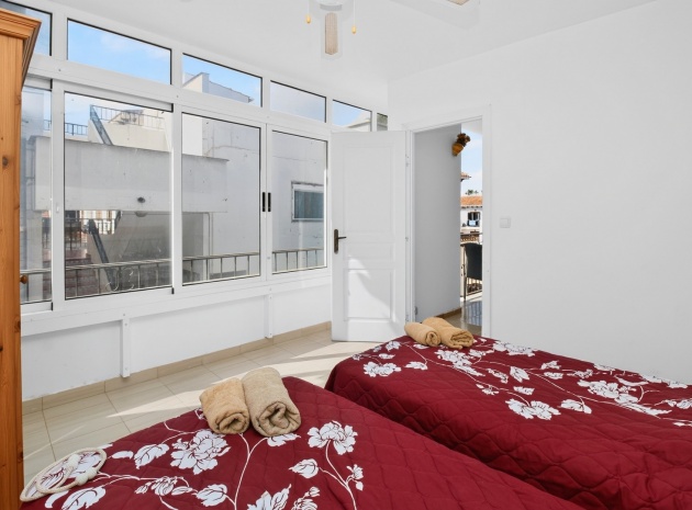Resale - Apartment - Villamartin