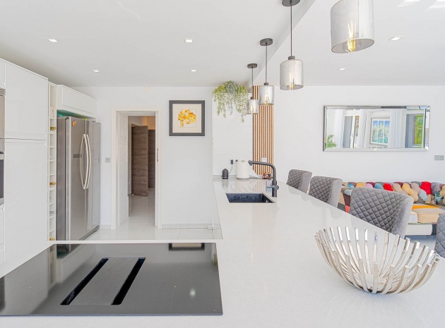 Resale - Villa - Villamartin - las filipinas