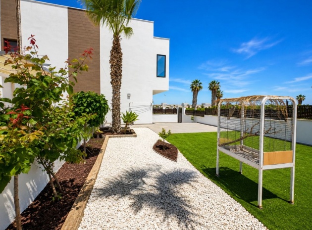 Resale - Villa - Torrevieja - Torrevieja Centro