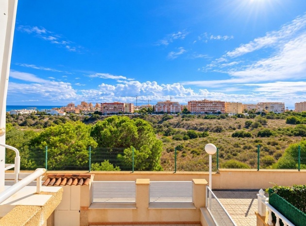 Resale - Villa - Torrevieja - Torrevieja Centro