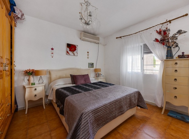 Resale - Townhouse - Torrevieja - Torrevieja Centro