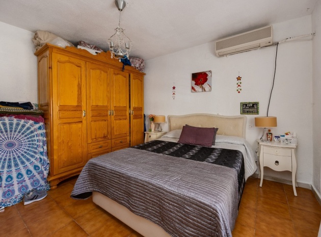 Resale - Townhouse - Torrevieja - Torrevieja Centro