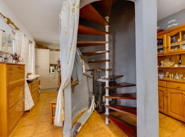 Resale - Townhouse - Torrevieja - Torrevieja Centro