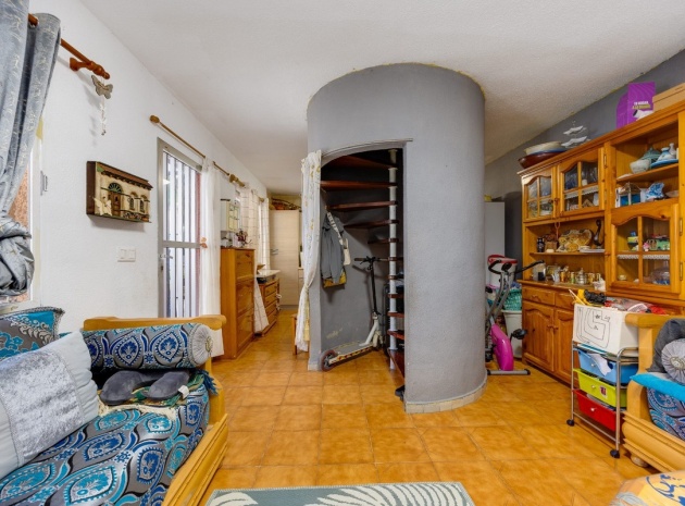 Resale - Townhouse - Torrevieja - Torrevieja Centro