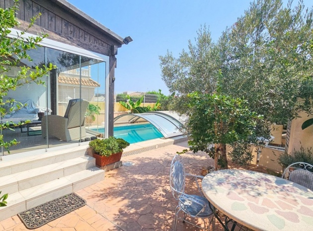 Resale - Villa - Orihuela - La Zenia