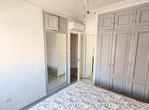Resale - Villa - Orihuela - La Zenia