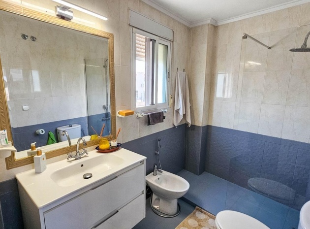 Resale - Villa - Orihuela - La Zenia