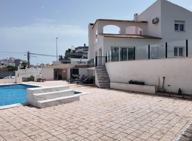 Resale - Townhouse - Orihuela - Orihuela Costa