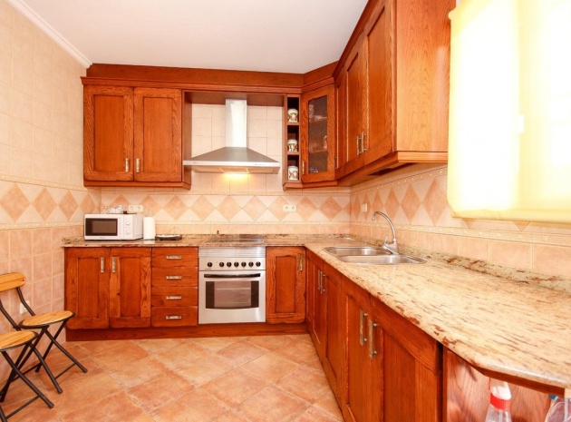 Resale - Villa - Torrevieja - Torrevieja Centro