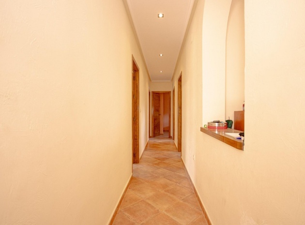 Resale - Villa - Torrevieja - Torrevieja Centro