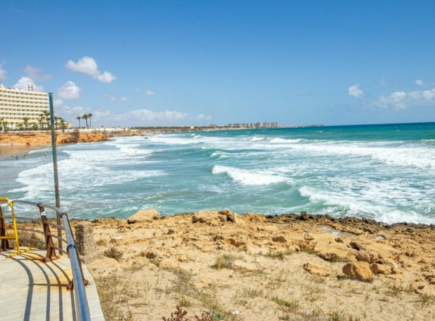 Resale - Villa - Torrevieja - Torrevieja Centro
