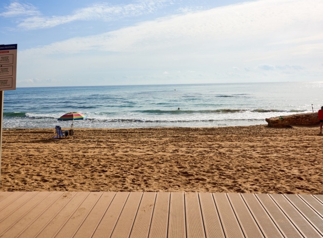 Resale - Apartment - Torrevieja - La Mata