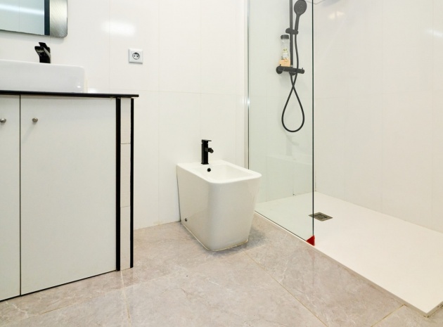 Resale - Apartment - Torrevieja - La Mata