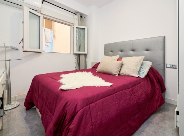 Resale - Apartment - Torrevieja - La Mata