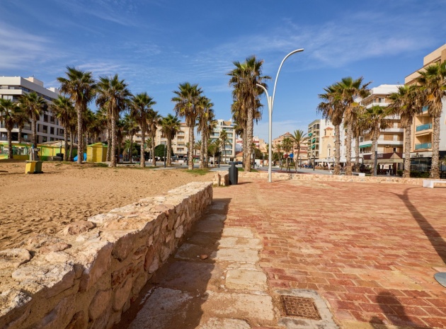Resale - Apartment - Torrevieja - La Mata