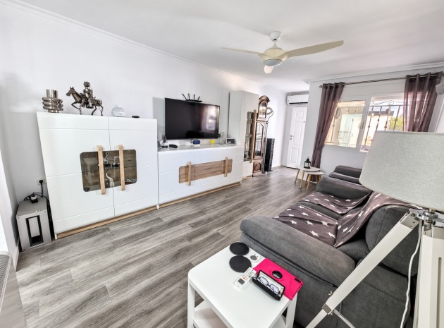 Resale - Apartment - Los Montesinos - entre naranjos