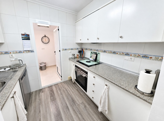 Resale - Apartment - Los Montesinos - entre naranjos