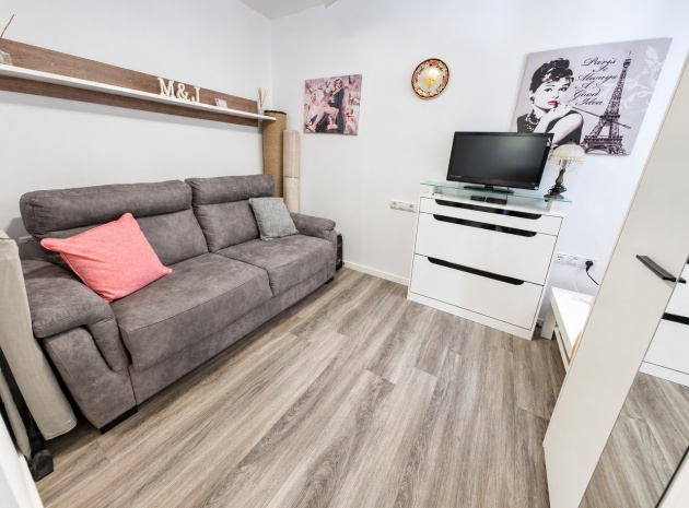 Resale - Apartment - Los Montesinos - entre naranjos