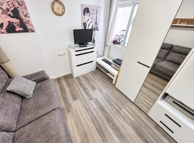 Resale - Apartment - Los Montesinos - entre naranjos