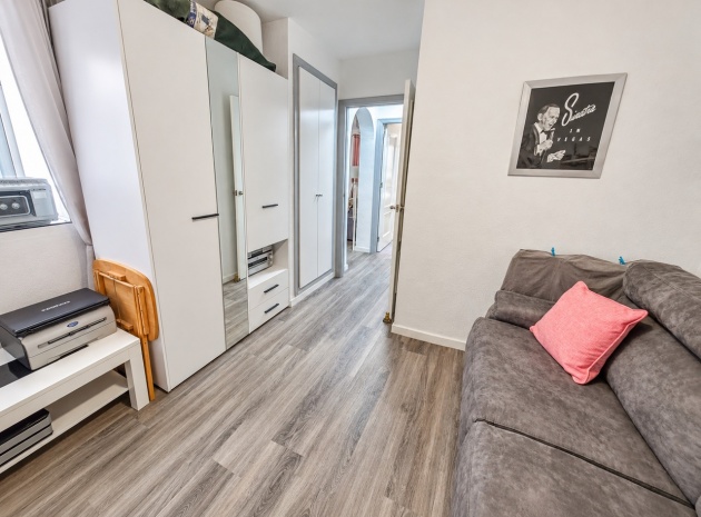 Resale - Apartment - Los Montesinos - entre naranjos