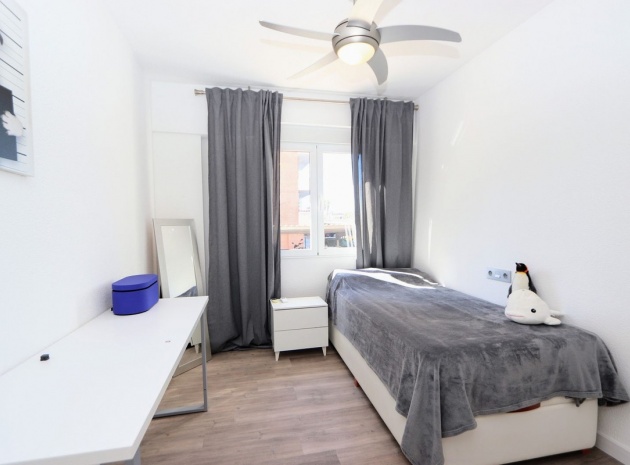 Resale - Apartment - Orihuela - Punta Prima
