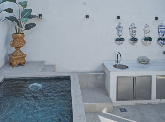 Resale - Apartment - Torrevieja - Torrevieja Centro