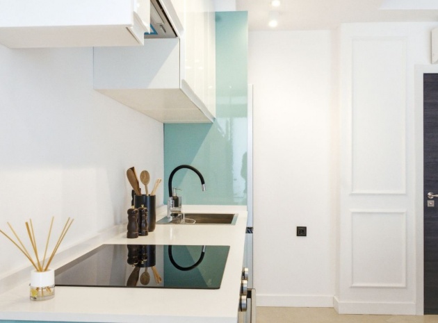 Resale - Apartment - Torrevieja - Torrevieja Centro