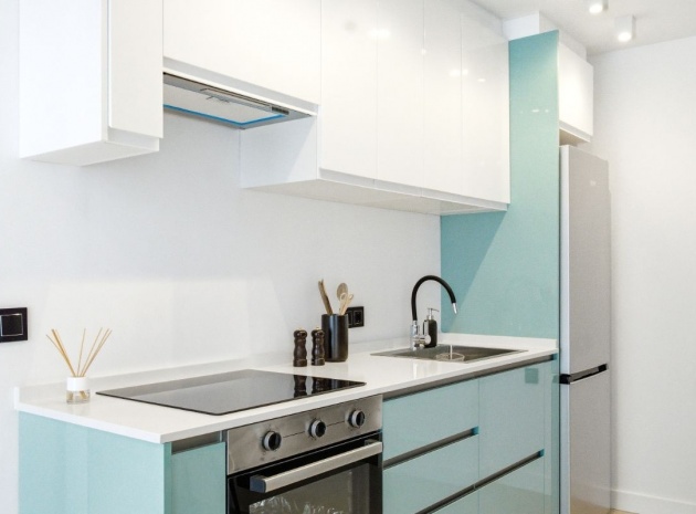 Resale - Apartment - Torrevieja - Torrevieja Centro